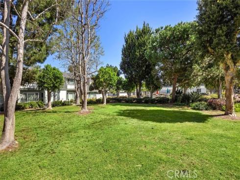 21114  Gypsy Moth   Lane, Huntington Beach, CA