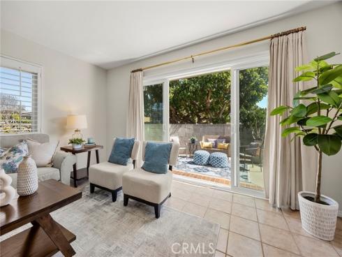 21114  Gypsy Moth   Lane, Huntington Beach, CA