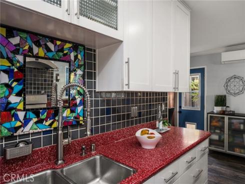 308  12th  , Huntington Beach, CA