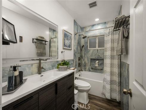 308  12th  , Huntington Beach, CA