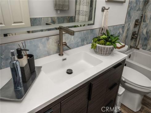 308  12th  , Huntington Beach, CA