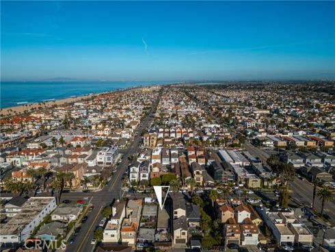 308  12th  , Huntington Beach, CA