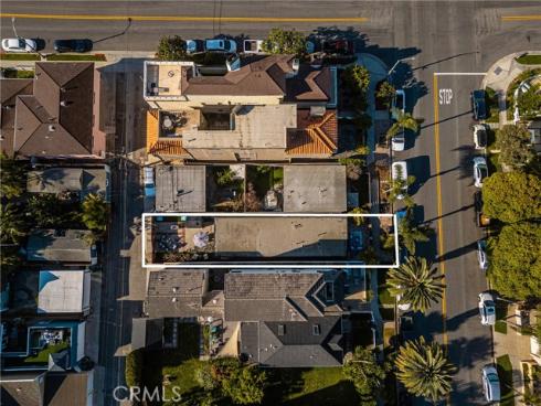 308  12th  , Huntington Beach, CA