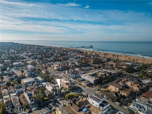 308  12th  , Huntington Beach, CA