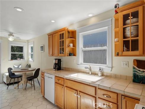 318  8th   Street, Huntington Beach, CA