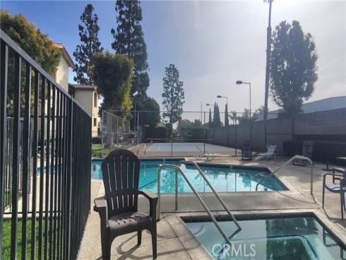 7735  Newman  104  Avenue, Huntington Beach, CA