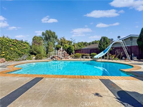 8131 Wenlock Circle, Huntington Beach, CA