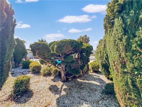 8131 Wenlock Circle, Huntington Beach, CA