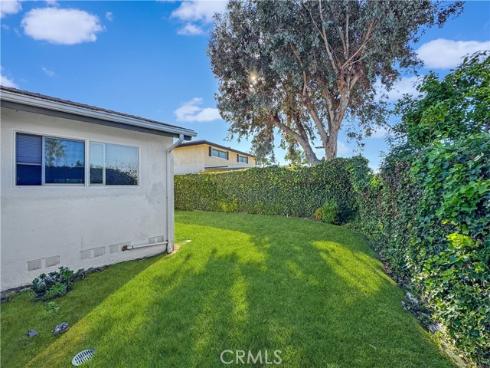 8131 Wenlock Circle, Huntington Beach, CA