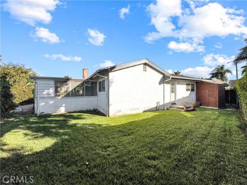 8131 Wenlock Circle, Huntington Beach, CA