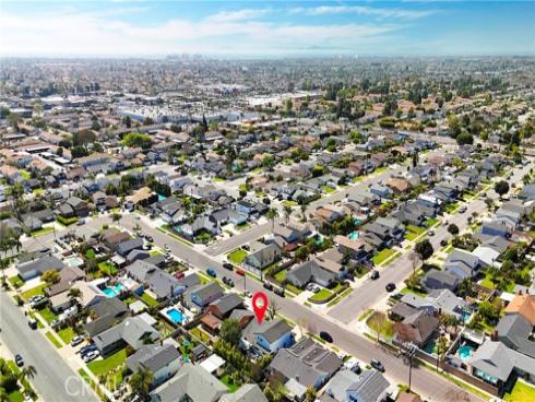 19622  Canberra Ln  , Huntington Beach, CA