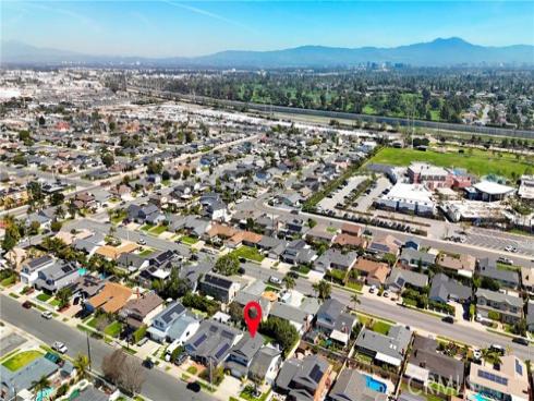 19622  Canberra Ln  , Huntington Beach, CA