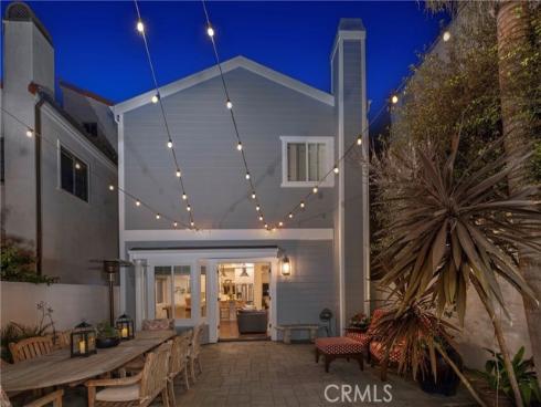 1113  California   Street, Huntington Beach, CA