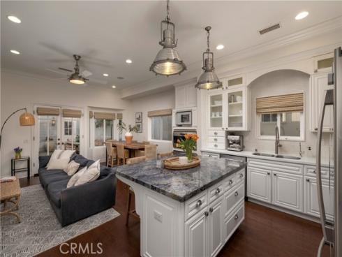 1113  California   Street, Huntington Beach, CA