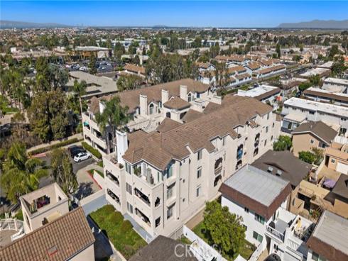 4581  Warner  202  Avenue, Huntington Beach, CA