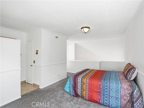 121  Alabama  , Huntington Beach, CA