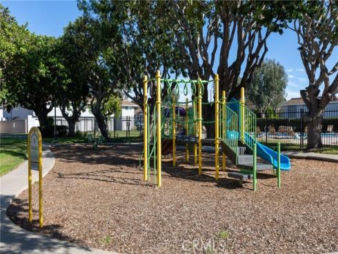 9538  Bickley Dr  2 , Huntington Beach, CA