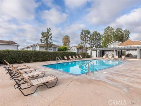9538  Bickley Dr  2 , Huntington Beach, CA