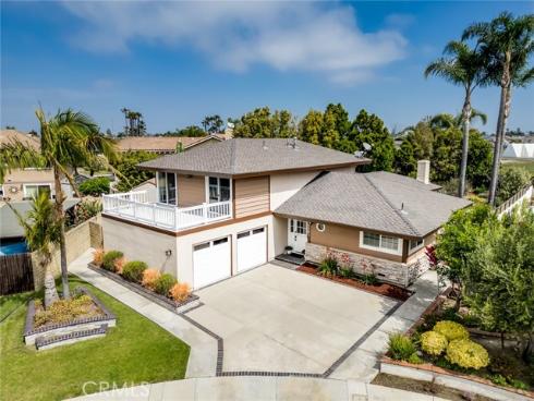 6561  Sabbicas   Circle, Huntington Beach, CA