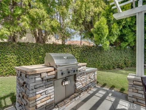 6561  Sabbicas   Circle, Huntington Beach, CA