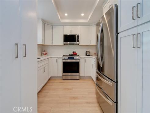 8933  Modesto  1216C  Circle, Huntington Beach, CA