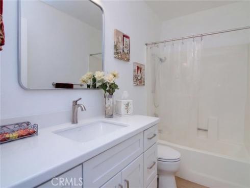 8933  Modesto  1216C  Circle, Huntington Beach, CA