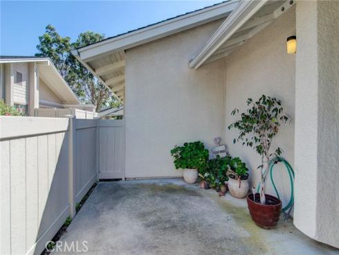 8933  Modesto  1216C  Circle, Huntington Beach, CA