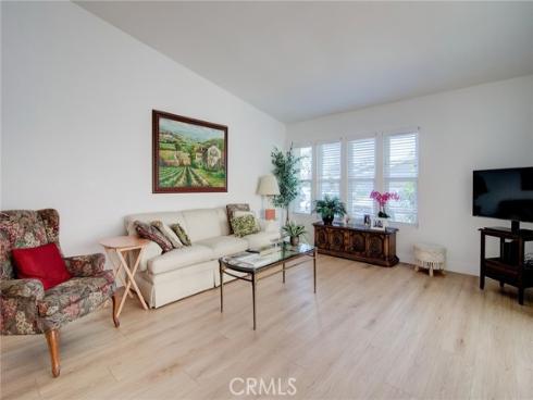 8933  Modesto  1216C  Circle, Huntington Beach, CA