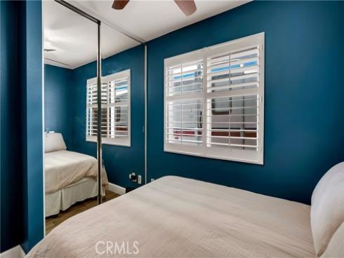 16281 Golden Gate Lane, Huntington Beach, CA