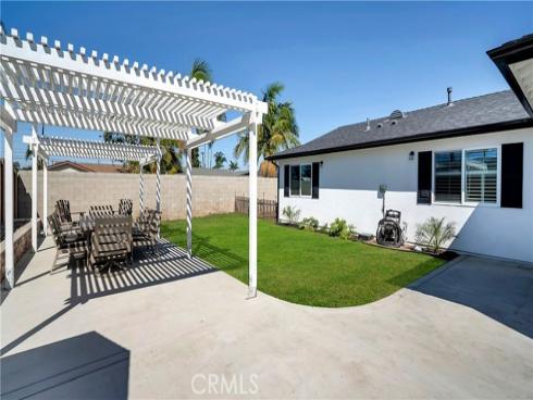 16281 Golden Gate Lane, Huntington Beach, CA