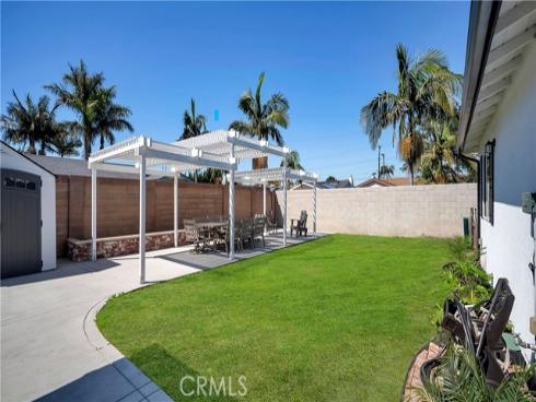 16281 Golden Gate Lane, Huntington Beach, CA