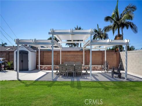 16281 Golden Gate Lane, Huntington Beach, CA