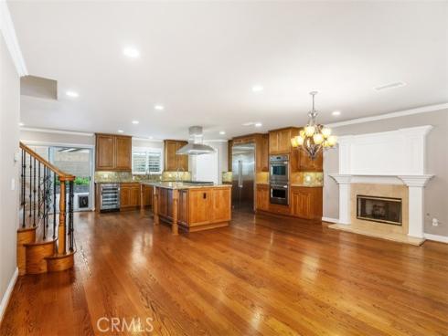 18452  Carnaby  , Huntington Beach, CA