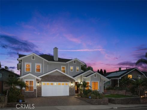 18452  Carnaby  , Huntington Beach, CA