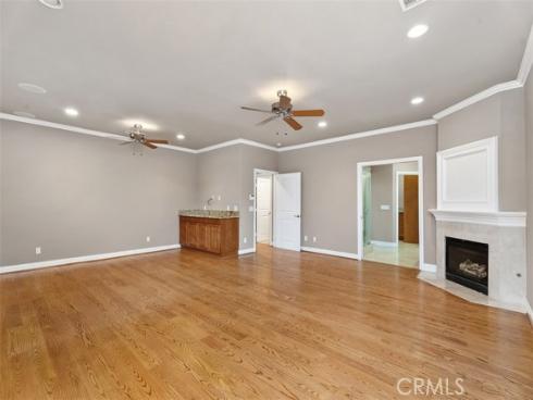 18452  Carnaby  , Huntington Beach, CA