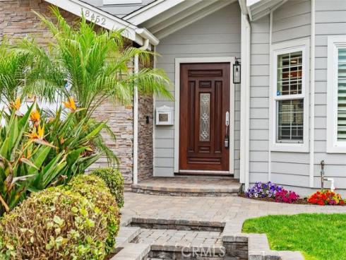 18452  Carnaby  , Huntington Beach, CA