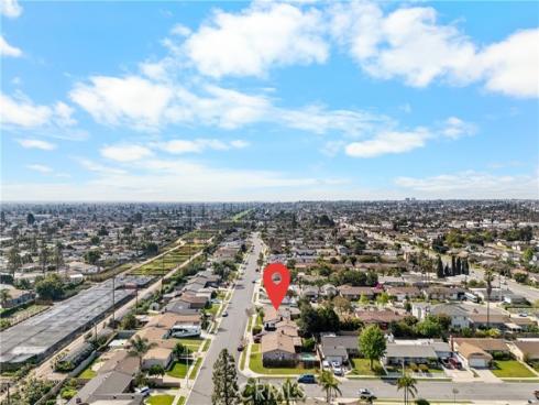 16551  Lucia   Lane, Huntington Beach, CA