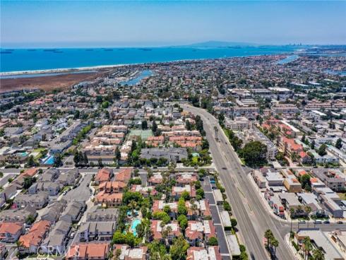 4862  Tiara  204 , Huntington Beach, CA