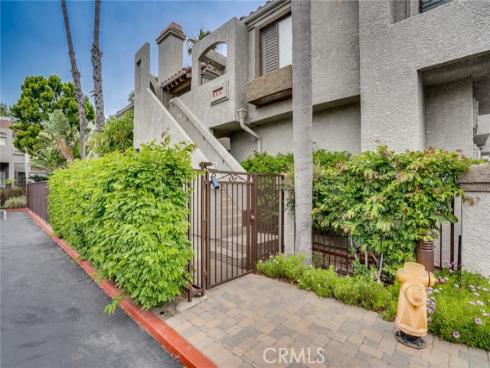 4862  Tiara  204 , Huntington Beach, CA