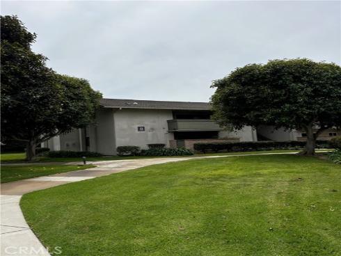 8777  Coral Springs  11H  Court, Huntington Beach, CA