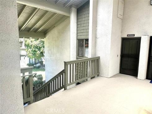 8777  Coral Springs  11H  Court, Huntington Beach, CA