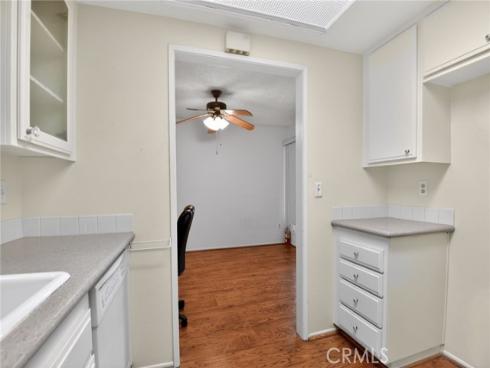 8777  Coral Springs  11H  Court, Huntington Beach, CA