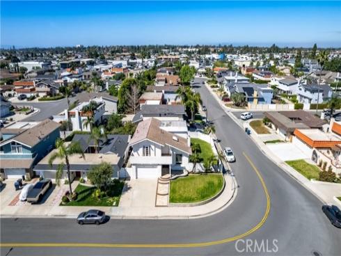 19201  Sherborne   Lane, Huntington Beach, CA