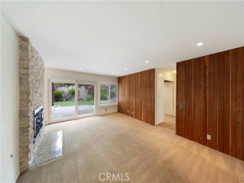 8851  Satterfield  , Huntington Beach, CA
