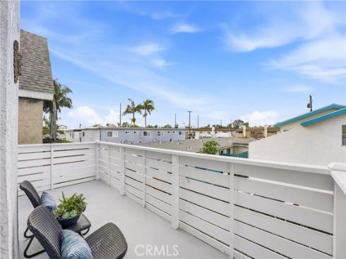 219  Memphis Ave  , Huntington Beach, CA