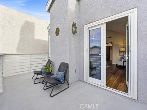 219  Memphis Ave  , Huntington Beach, CA