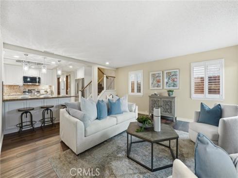 219  Memphis Ave  , Huntington Beach, CA