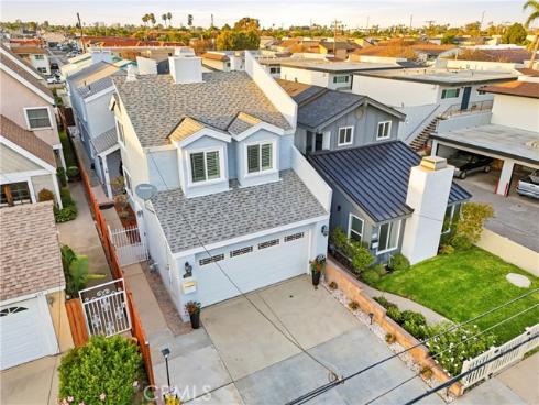 219  Memphis Ave  , Huntington Beach, CA