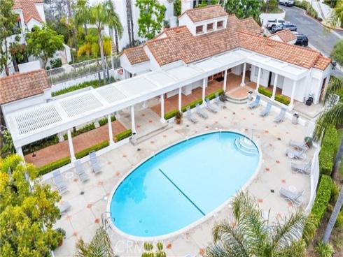 19401  Sunray Lane  204 , Huntington Beach, CA