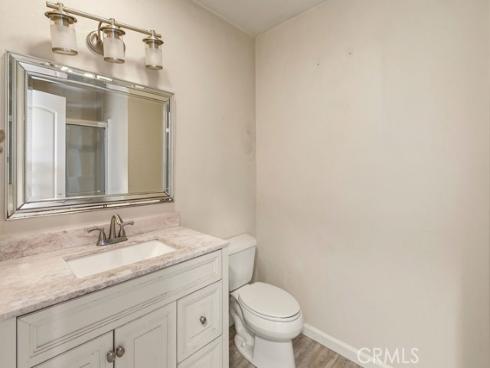 8633  Portola  17E  Court, Huntington Beach, CA